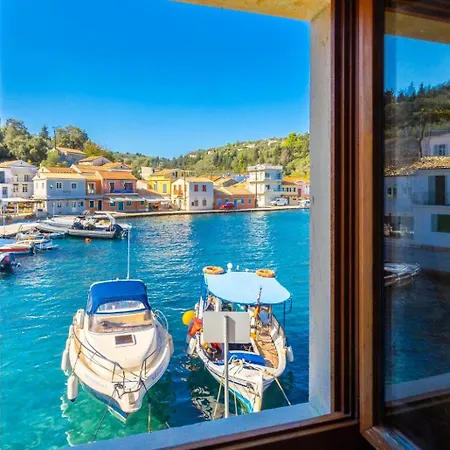 Spiros Jetty House *